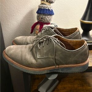 Men's Classic Gray Leather Oxfords